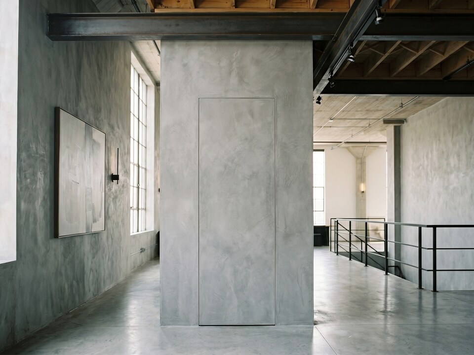 FLUA Doors